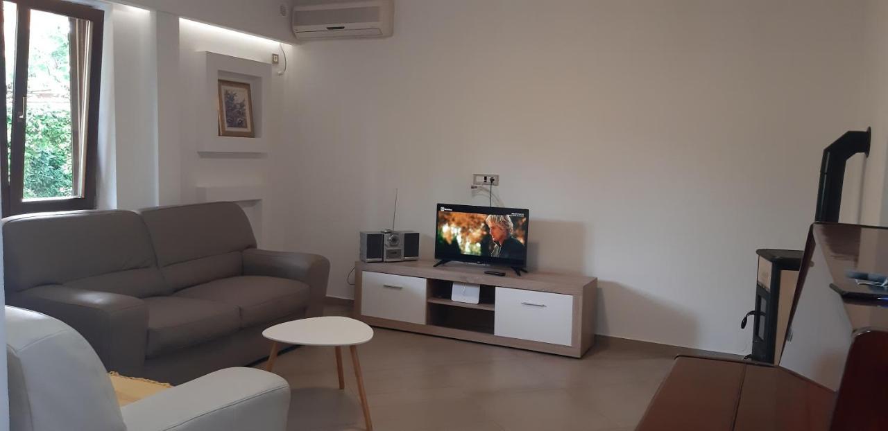 Apartman Oliver Novigrad Istria Exterior foto